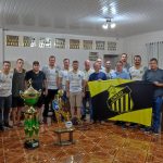 Poder Legislativo de Cerro Grande presta homenagem a equipe campeã da Copa Amzop/Sesc 2023